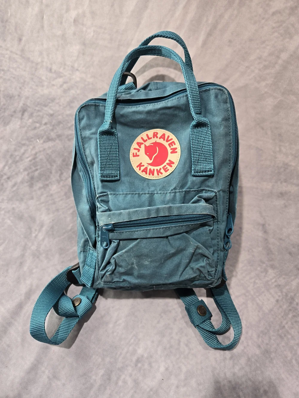 Fjallraven Kånken Mini Backpack in Teal Blue